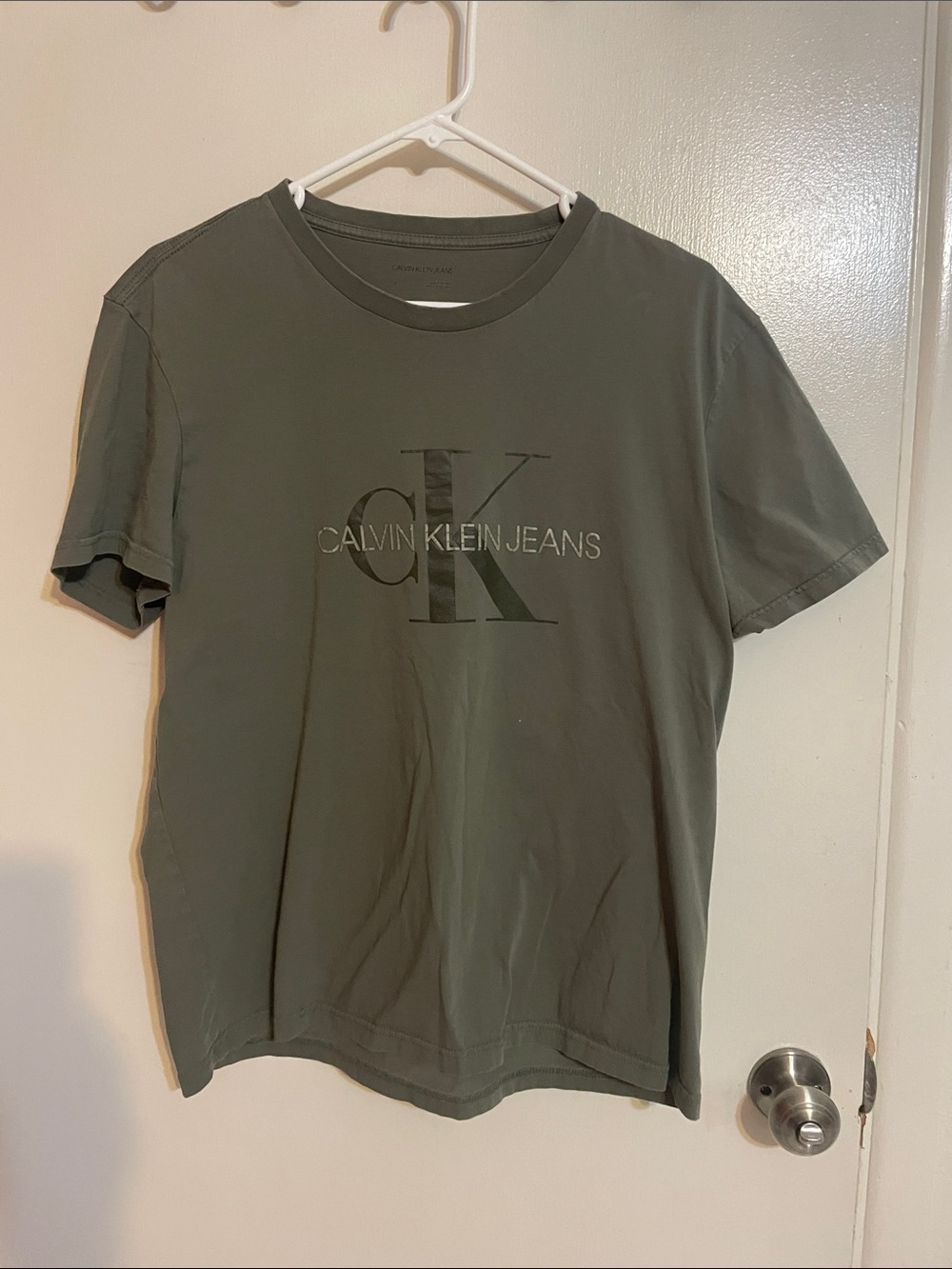 Calvin Klein Mens Olive Green Logo Short Sleeve Tee normal wear